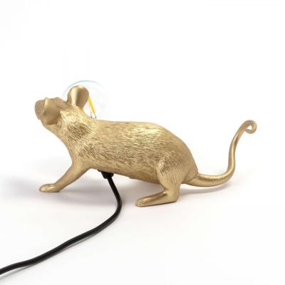 Лампа Seletti Настольная лампа Mouse Lamp Lyie Down Gold USB арт. 15232