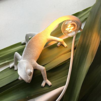Бра Seletti Настенный светильник Chameleon Going Up USB арт. 15092