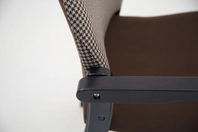 Стул ZiP-mebel Стул-кресло Джуно 2.0 чёрное дерево/коричневый-гусиная лапка арт. Z112827B42