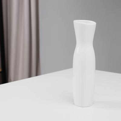 Ваза AksHome Ваза керамическая ASIA, белый, 7.5*7.5*29.5см арт. ZN-381556