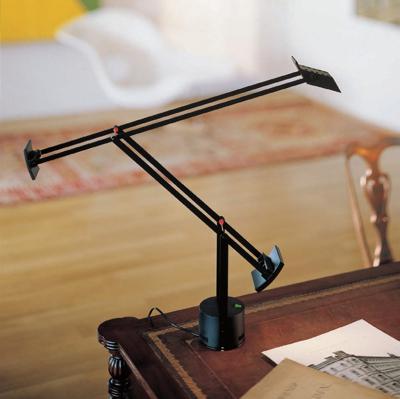 Лампа ARTEMIDE Настольная лампа Tizio Micro Black арт. A008100