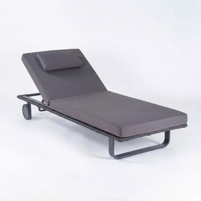 Мебель IDEAL PATIO Шезлонг КОСТА С на колесах, каркас карбон, матрас антрацит (с подушкой) арт. CST.3015001